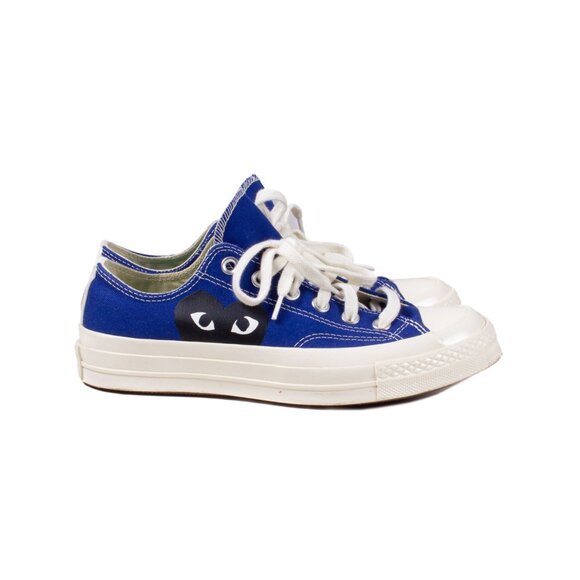 COMME DES GARCONS PLAY x CONVERSE Blue Canvas Heart Low Top Sneakers - Picture 1 of 7